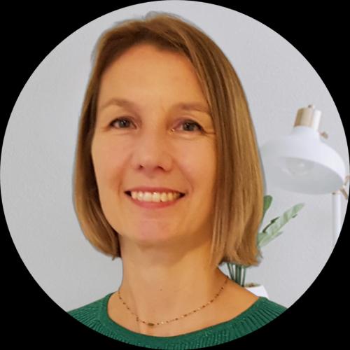 Julia F. - Rédactrice et Formatrice Anglais native-speaker