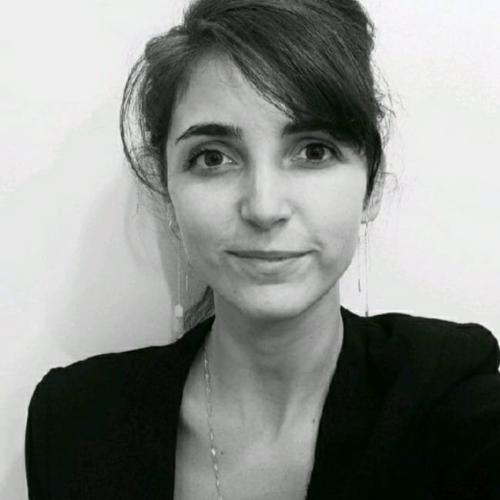 Julie F. - Rédactrice Web et consultante en stratégie SEO