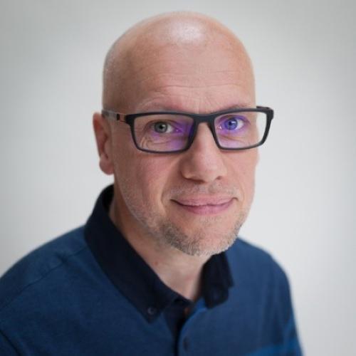 David M. - Community Manager & Webmaster