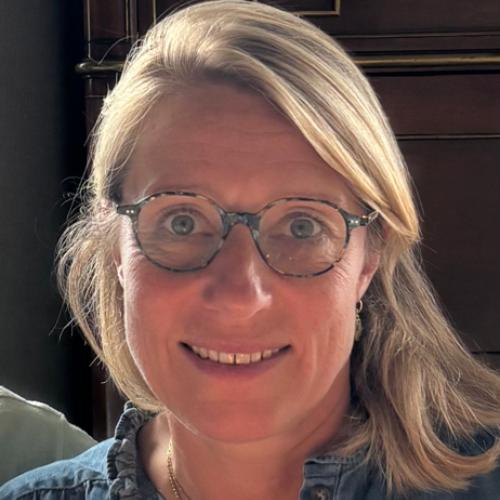 Amelie B. - Office manager/Coordinatrice de projets/ polyvalente