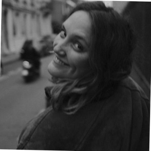 Camille R. - Directrice artistique / Designer graphique