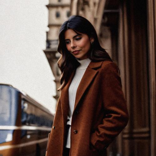 Romane D. - Community manager & stratégie digitale