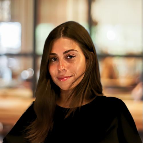 Margaux C. - Graphiste et Social Media Manager