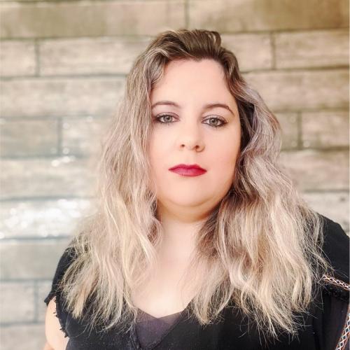 Elodie D. - Assistante Digitale spécialisée en montage vidéo