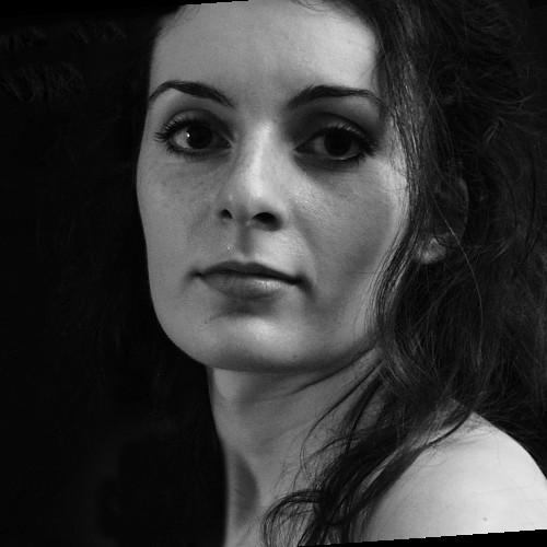 Pauline V. - Product Designer UI/UX