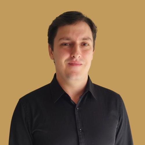 Pierre B. - Juriste et conseiller en entreprise
