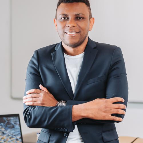 Greg A. - No-Code & Low-Code Maker / Chargé de projet / Formateur