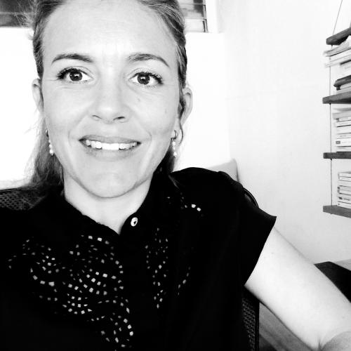Clothilde J. - Designer graphique multidisciplinaire