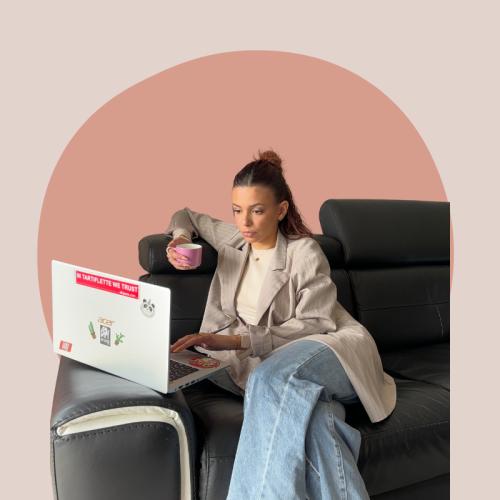 Inès H. - Community manager et rédactrice web