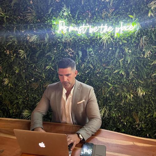 Romain D. - Conseiller Freelance en stratégie d'entreprise