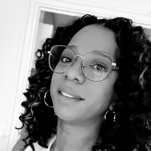 Rina C. - Assistante Administrative et Commerciale