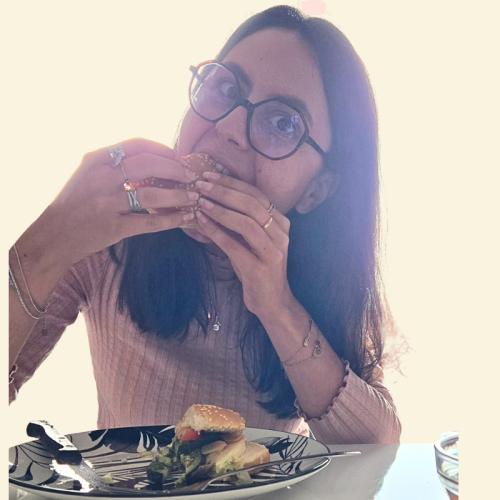 Estelle C. - Community manager