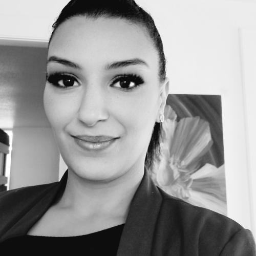 Nawal E. - Assistante de direction
