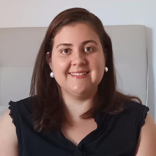 Larissa D. - Assistant administratif