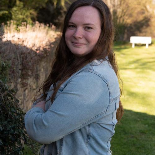 Clémence D. - Community Manager et Attachée de Direction
