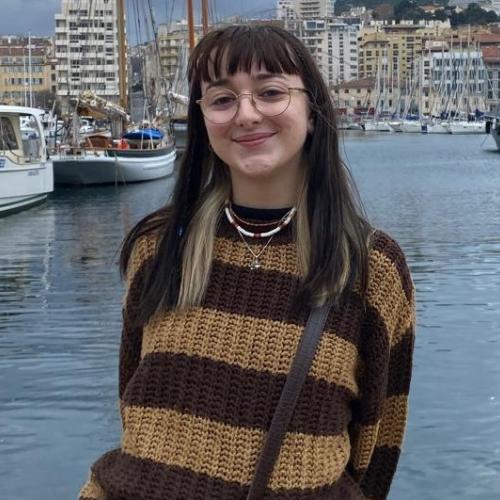 Chloé B. - Directrice artistique Photographe Vidéaste Monteuse