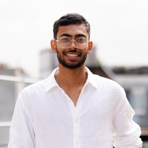 Husain J. - Chef de Projet Événementiel