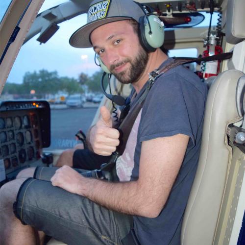Simon B. - Realisateur / Monteur / Motion designer