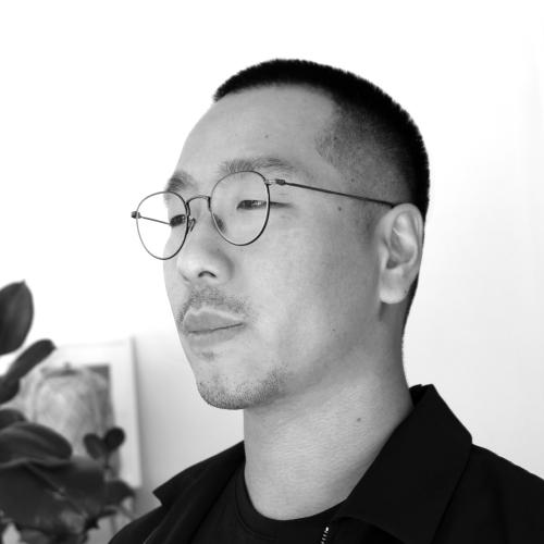 Jonathan C. - Designer graphique & communication visuelle