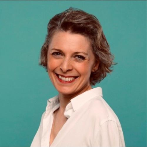 Angélina L. - Consultante communication et marketing de contenu