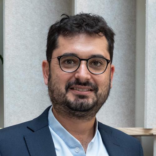Jonathan H. - Directeur commercial à temps partagé