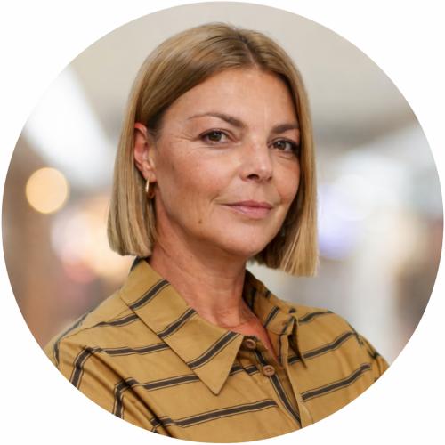 Estelle J. - Expert Vente B2B Tech | PME, ETI & Startups, SaaS