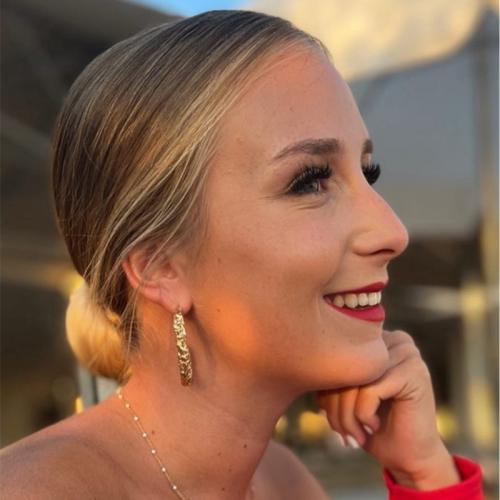 Laura D. - Chargée de communication, Community management
