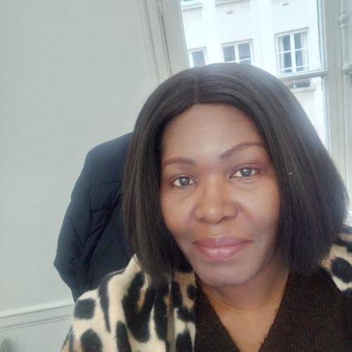 Elisabeth A. - RESPONSABLE ADMINISTRATIF ET COMPTABLE