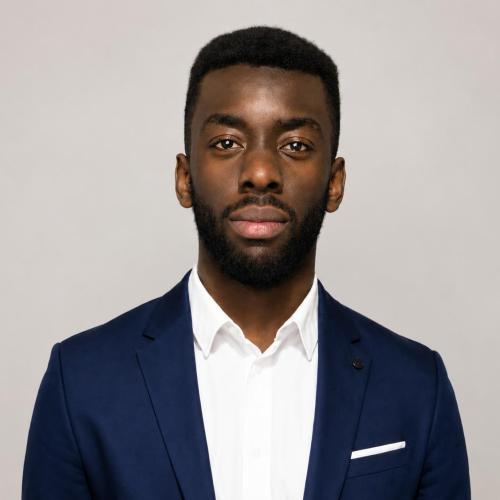 Chris-emmanuel F. - Assistant administratif et Contrôleur financier
