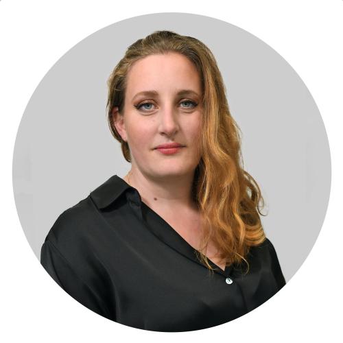 Théodora C. - Assistante administrative