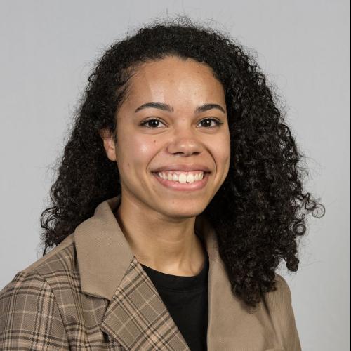 Ambre R. - Dessinatrice Métreuse