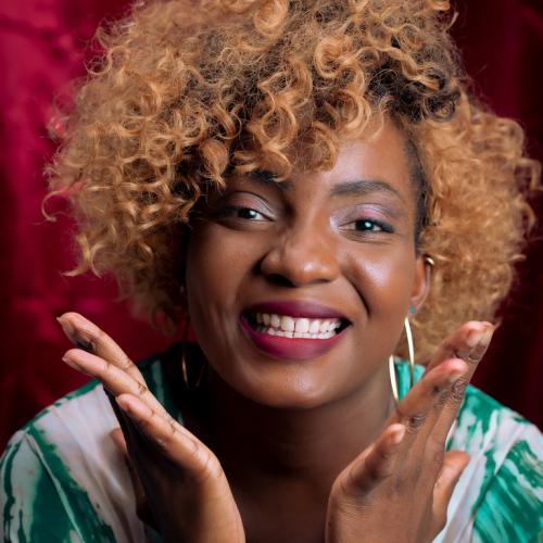 Marie cecile M. - COMMUNITY MANAGER