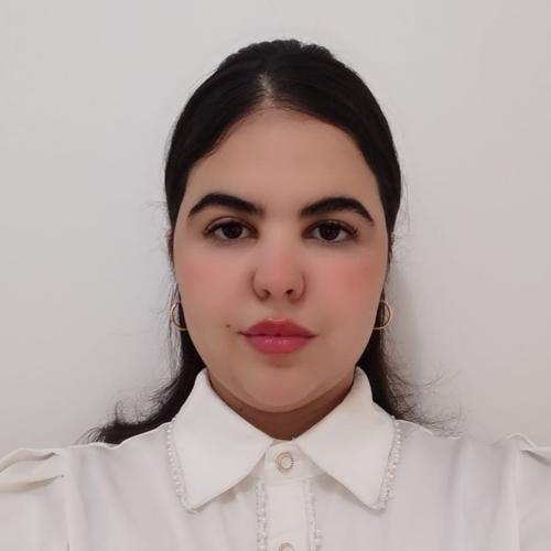 Hasnae E. - Développeuse Web | Expérience en Backend & Frontend