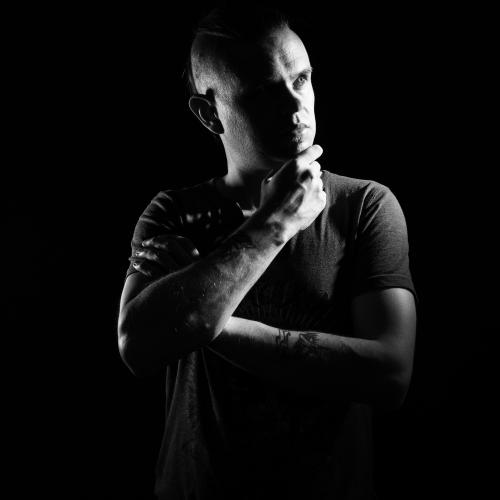 Julien P. - Shayloo Photograph