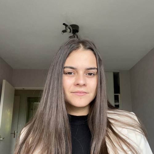 Alice L. - Chargée de communication & marketing