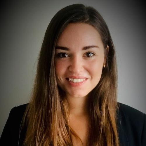 Fanny M. - Business Developer