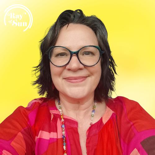 Catherine R. - Designer Multidisciplinaire et Bilingue www.rayofsun.fr