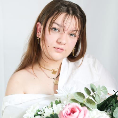 Mélina B. - Photographe professionnel et retoucheuse photo