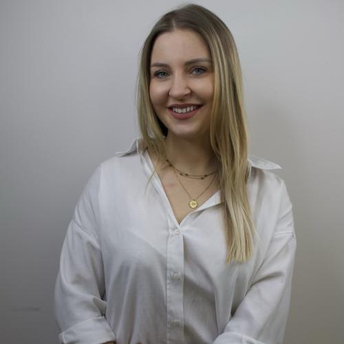 Estelle N. - Assistante administrative et consultante finance