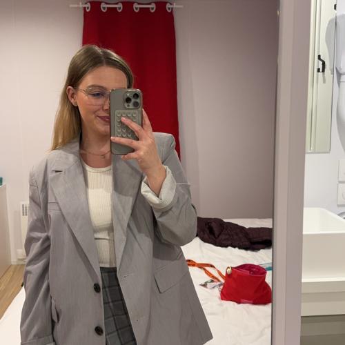 Léa T. - Assistant administratif