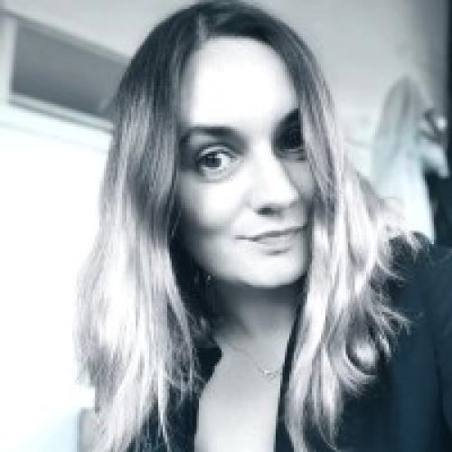 Samantha P. - Assistante