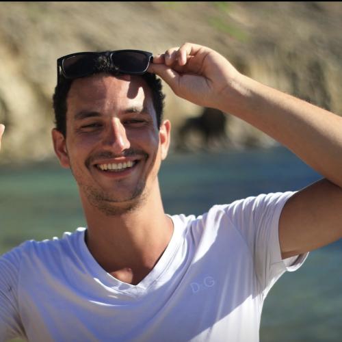 Axel M. - VIDÉASTE - RÉALISATEUR - MONTEUR - REPORTER