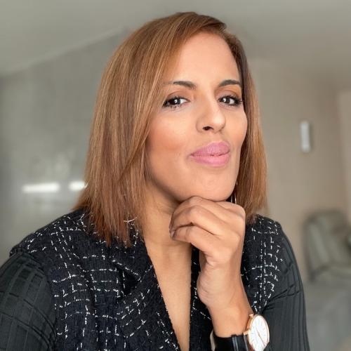 Mediha O. - Consultante en ressources humaines