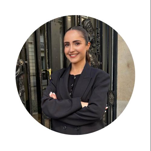 Clélia R. - Content Manager / Community Manager 