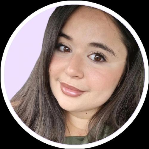 Anissa T. - Social Media Manager et Community Manager