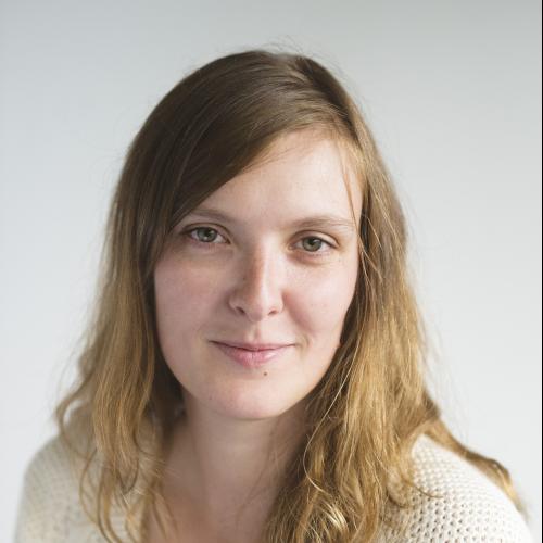 Laurene P. - Graphiste / print et digital