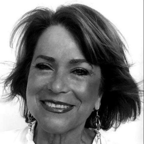Claudia S. - Assistante commerciale et communication