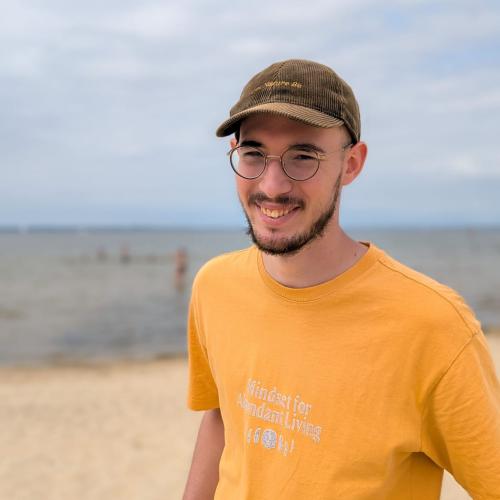 Tom N. - Motion Designer 3D
