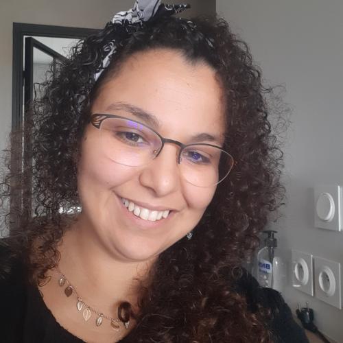 Nadia L. - Assistante administrative et marketing digital
