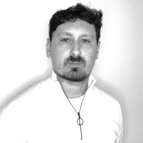 Maxime G. - Lead Digital Designer et Communication